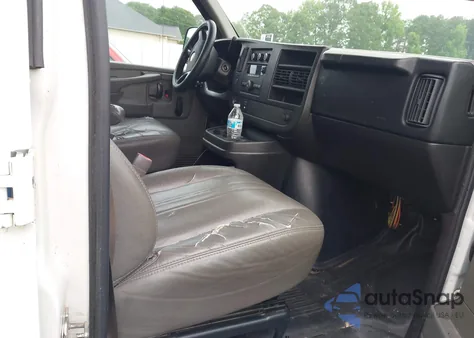 2012 Chevrolet Express 2500 Work Van z USA, uszkodzony, nr VIN 1GCWGFFA5C1124188